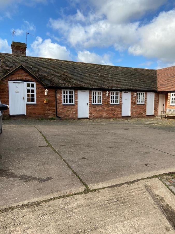 Church Farm * Bickenhill